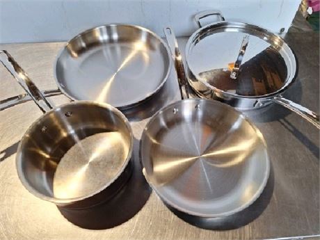 Cladding Signature Cookware TK Auctions - Kirkland Signature 5-ply Clad Stainless Cookware Set